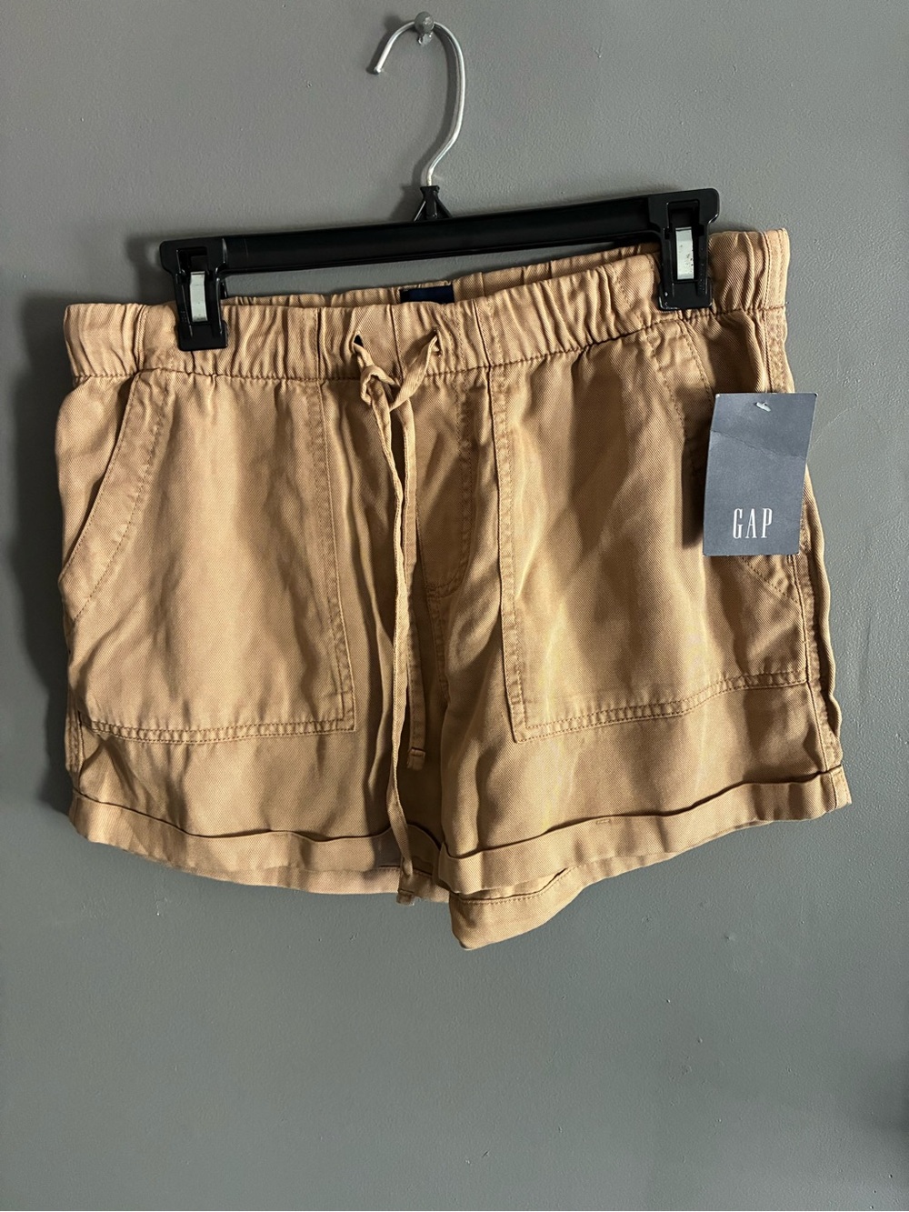 GAP Women's Tan Drawstring Pocket Shorts NWT